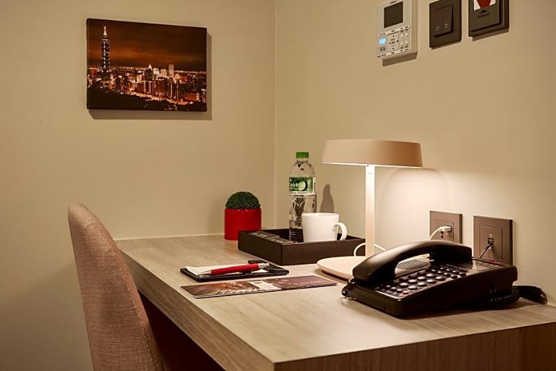 Eastin Taipei Hotel מראה חיצוני תמונה
